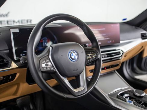 Used 2023 BMW i4 eDrive35 w/ Parking Assistance Package RWD image 21