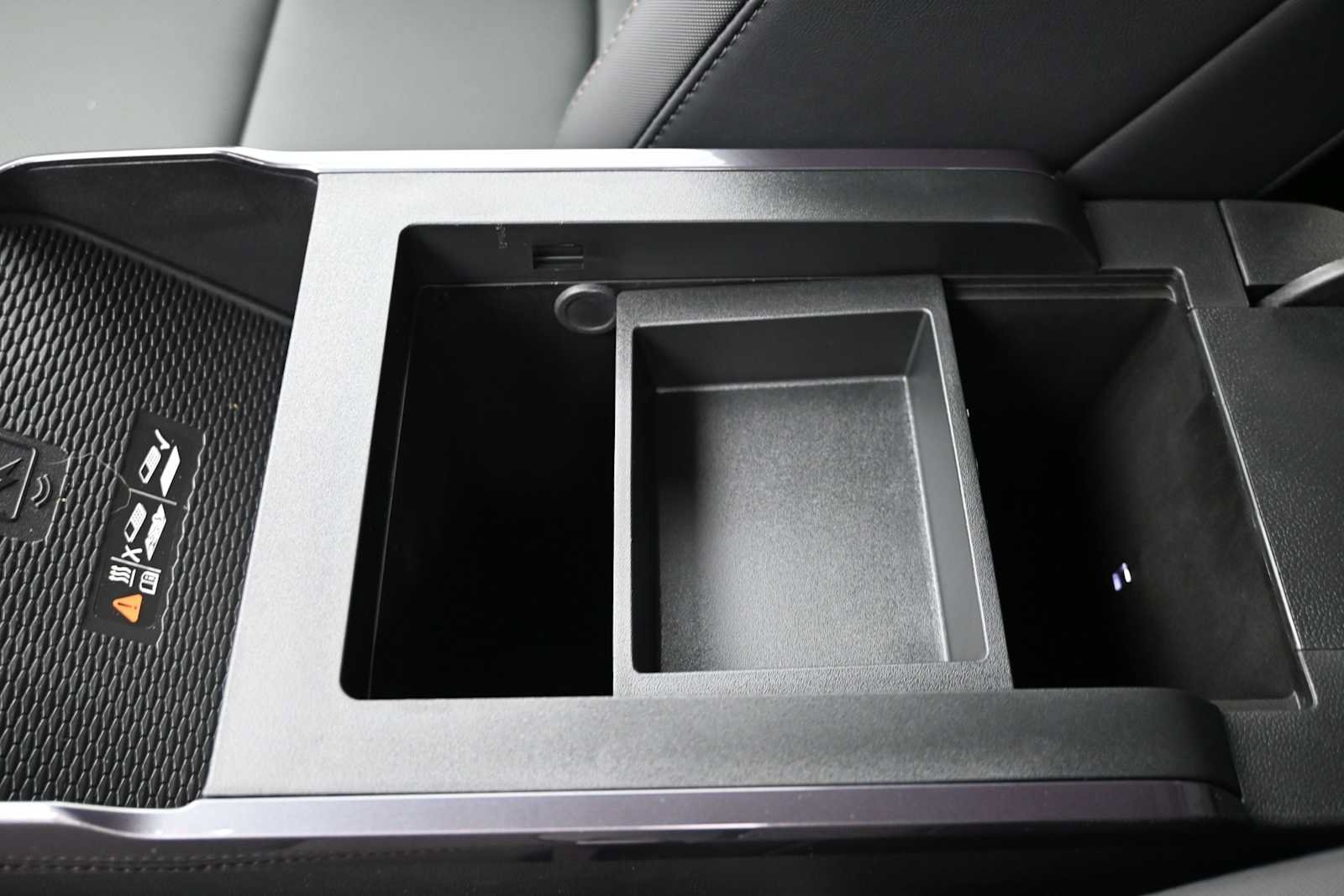 New 2027 GMC Terrain AT4 w/ LPO, Hit The Road Package AWD/4WD image 19