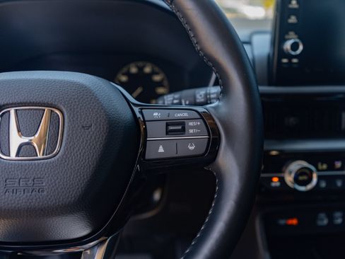 Used 2025 Honda CR-V EX-L image 12