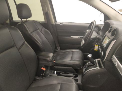 Used 2016 Jeep Compass High Altitude AWD/4WD image 21