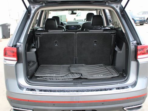 Certified 2022 Volkswagen Atlas SE image 30