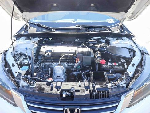 Used 2013 Honda Accord LX image 33