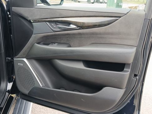 Used 2020 Cadillac Escalade Platinum image 48