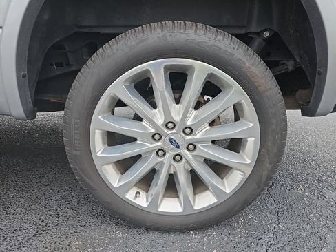 Used 2020 Ford F150 Limited w/ Trailer Tow Package AWD/4WD image 9