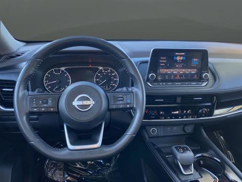 Used 2023 Nissan Rogue SL AWD/4WD image 5
