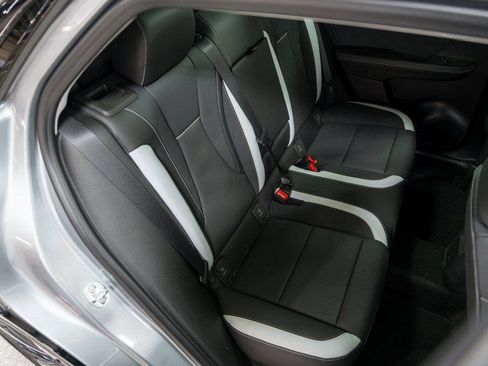 New 2025 Buick Envision Sport Touring image 18