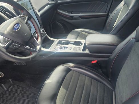 Certified 2023 Ford Edge ST-Line AWD/4WD image 11