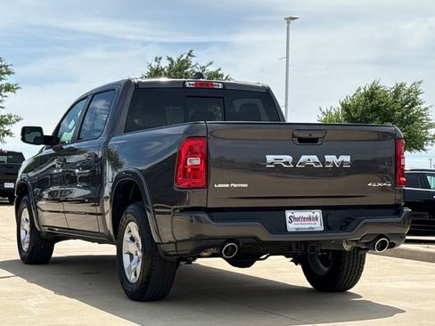 New 2026 RAM 1500 4x4 Crew Cab image 7