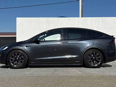 Used 2024 Tesla Model X AWD/4WD image 6