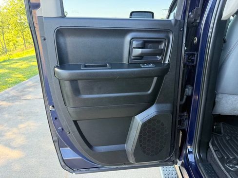 Used 2018 RAM 1500 Express AWD/4WD image 12