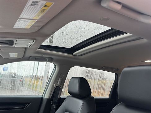 Used 2023 Honda CR-V EX-L image 22