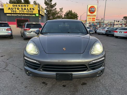 Used 2013 Porsche Cayenne S image 8