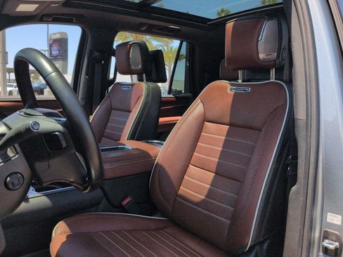 Used 2024 GMC Yukon Denali Ultimate AWD/4WD image 24
