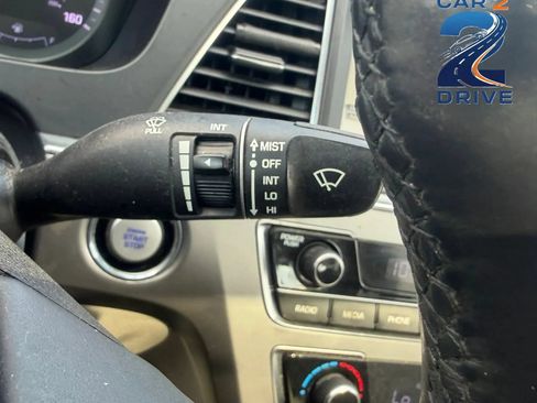 Used 2016 Hyundai Sonata Limited w/ Option Group 04 FWD image 26