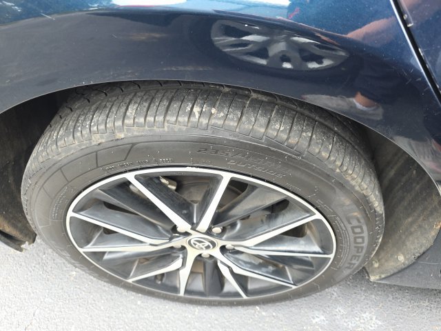 Used 2021 Toyota Camry SE FWD image 5