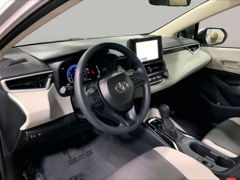 Used 2026 Toyota Corolla LE FWD image 18