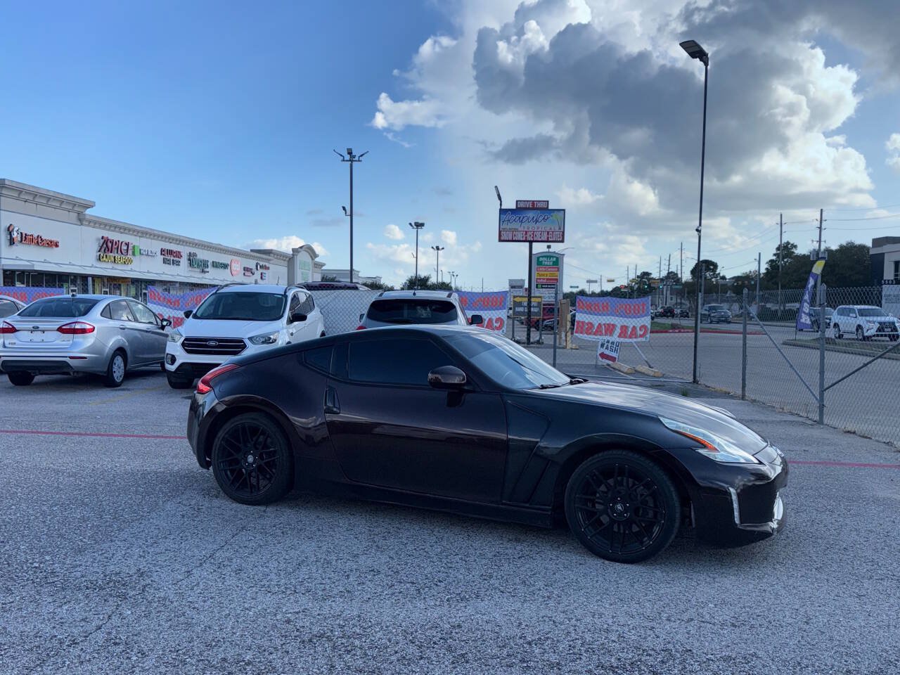 Used 2016 Nissan 370Z Coupe RWD image 8