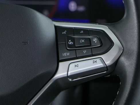 Used 2023 Volkswagen Tiguan SE FWD image 14