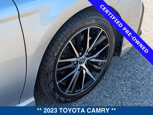 Used 2023 Toyota Camry SE FWD image 13