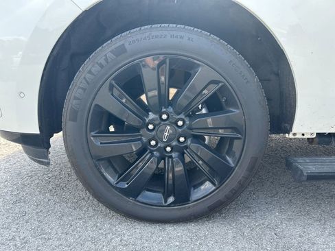 Used 2023 Lincoln Navigator Reserve AWD/4WD image 24