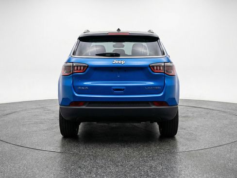 Used 2025 Jeep Compass Limited AWD/4WD image 7