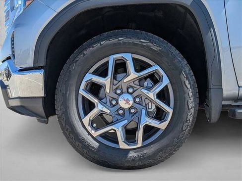 Used 2026 GMC Sierra 1500 SLT image 24