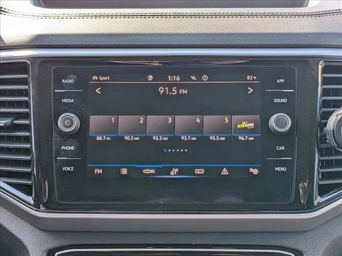 Used 2022 Volkswagen Atlas SE w/ Black Wheel Package image 12