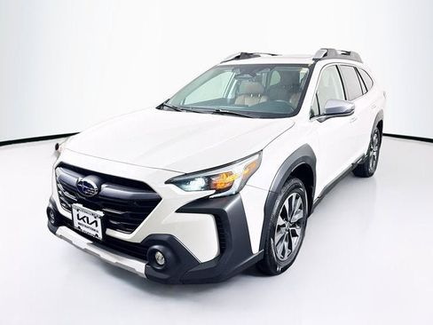 Used 2023 Subaru Outback Touring image 1