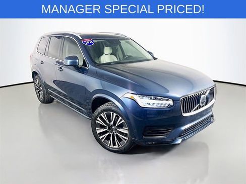 Used 2021 Volvo XC90 T6 Momentum image 2