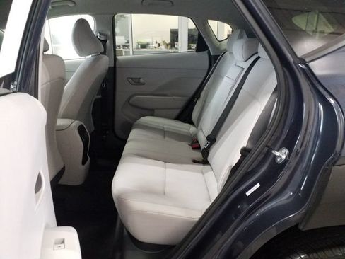Used 2025 Hyundai Kona SEL AWD/4WD image 13
