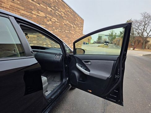 Used 2012 Toyota Prius Three image 16