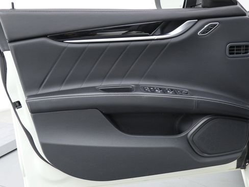 Certified 2023 Maserati Ghibli Modena Q4 image 15