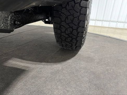 Used 2004 Chevrolet Tahoe 4WD w/ Skid Plate Package image 32