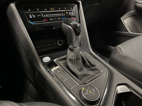 New 2026 Volkswagen Taos SEL AWD/4WD image 15
