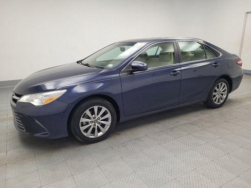 Used 2017 Toyota Camry XLE image 2