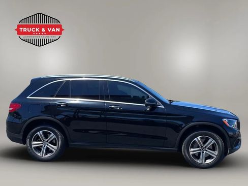 Used 2019 Mercedes-Benz GLC 300 4MATIC image 7