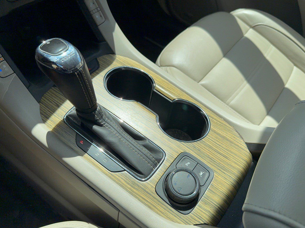 Used 2019 GMC Acadia Denali FWD image 21