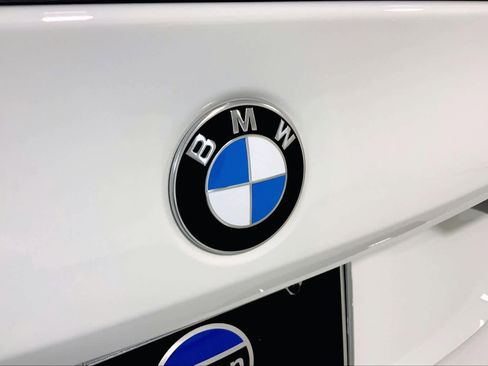 Used 2026 BMW M5 w/ Carbon Package image 58