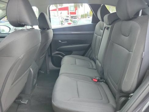 Certified 2024 Hyundai Tucson SE FWD image 6