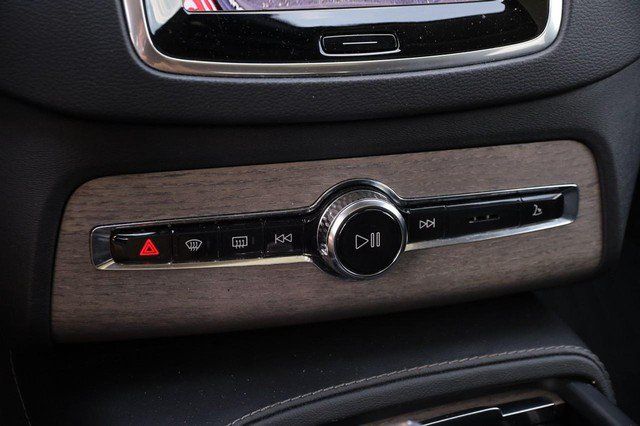 Used 2023 Volvo XC90 B6 Ultimate w/ Protection Package Premier AWD/4WD image 21