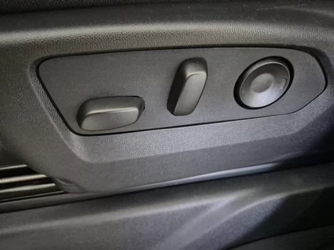 New 2026 Chevrolet Silverado 2500 LT image 18