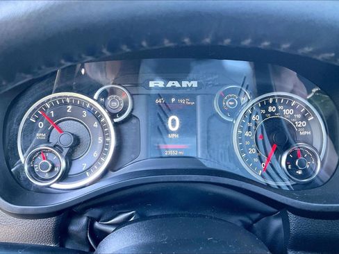 Used 2023 RAM 1500 Big Horn AWD/4WD image 18