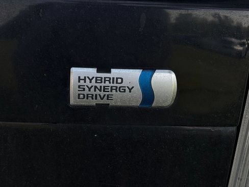 Used 2013 Toyota Prius Persona Series FWD image 28