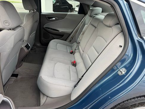 Used 2025 Chevrolet Malibu LT image 16