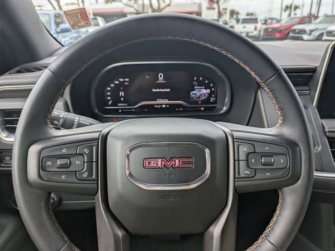 Used 2023 GMC Yukon AT4 w/ Technology Package image 30