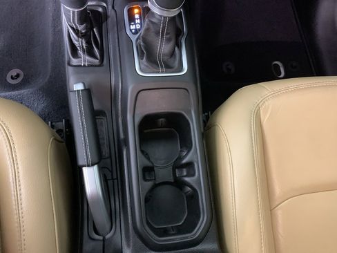 Used 2019 Jeep Wrangler Unlimited Sahara w/ Quick Order Package 24M Moab image 25