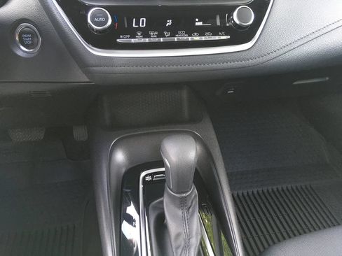 Used 2025 Toyota Corolla SE FWD image 16