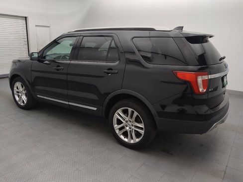 Used 2016 Ford Explorer XLT w/ Equipment Group 201A FWD image 3