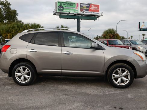 Used 2010 Nissan Rogue SL w/ Premium Pkg image 13