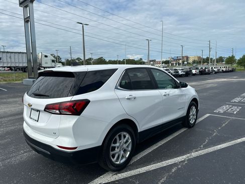 Used 2024 Chevrolet Equinox LT FWD image 5